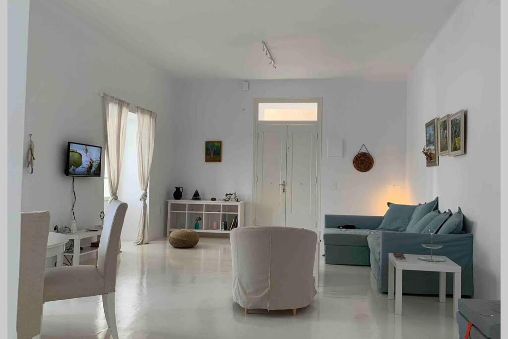 Ευημερία Apartment Andros Town Bagian luar foto